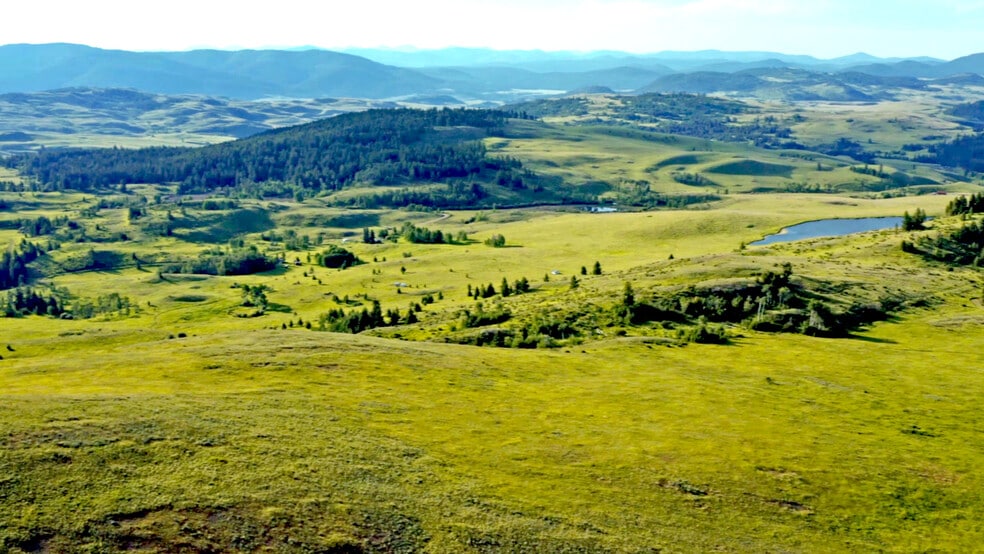 135 Lady Bug, Oroville, WA for sale - Building Photo - Image 3 of 36