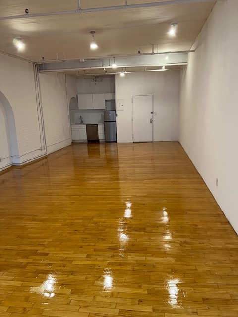 285 W Broadway, New York, NY for lease Building Photo- Image 1 of 6