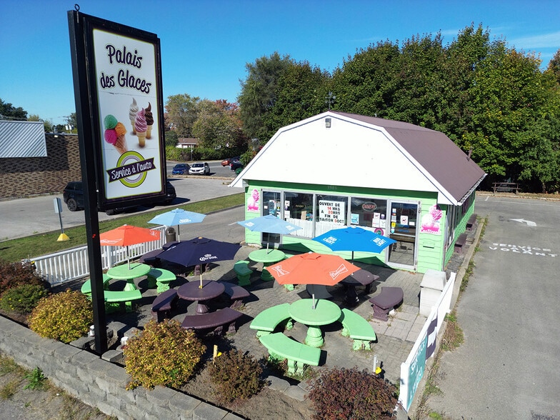 3385 Boul Dagenais O, Laval, QC for sale - Primary Photo - Image 1 of 12