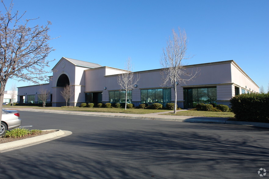 34800 Campus Dr, Fremont, CA for lease - Building Photo - Image 1 of 8