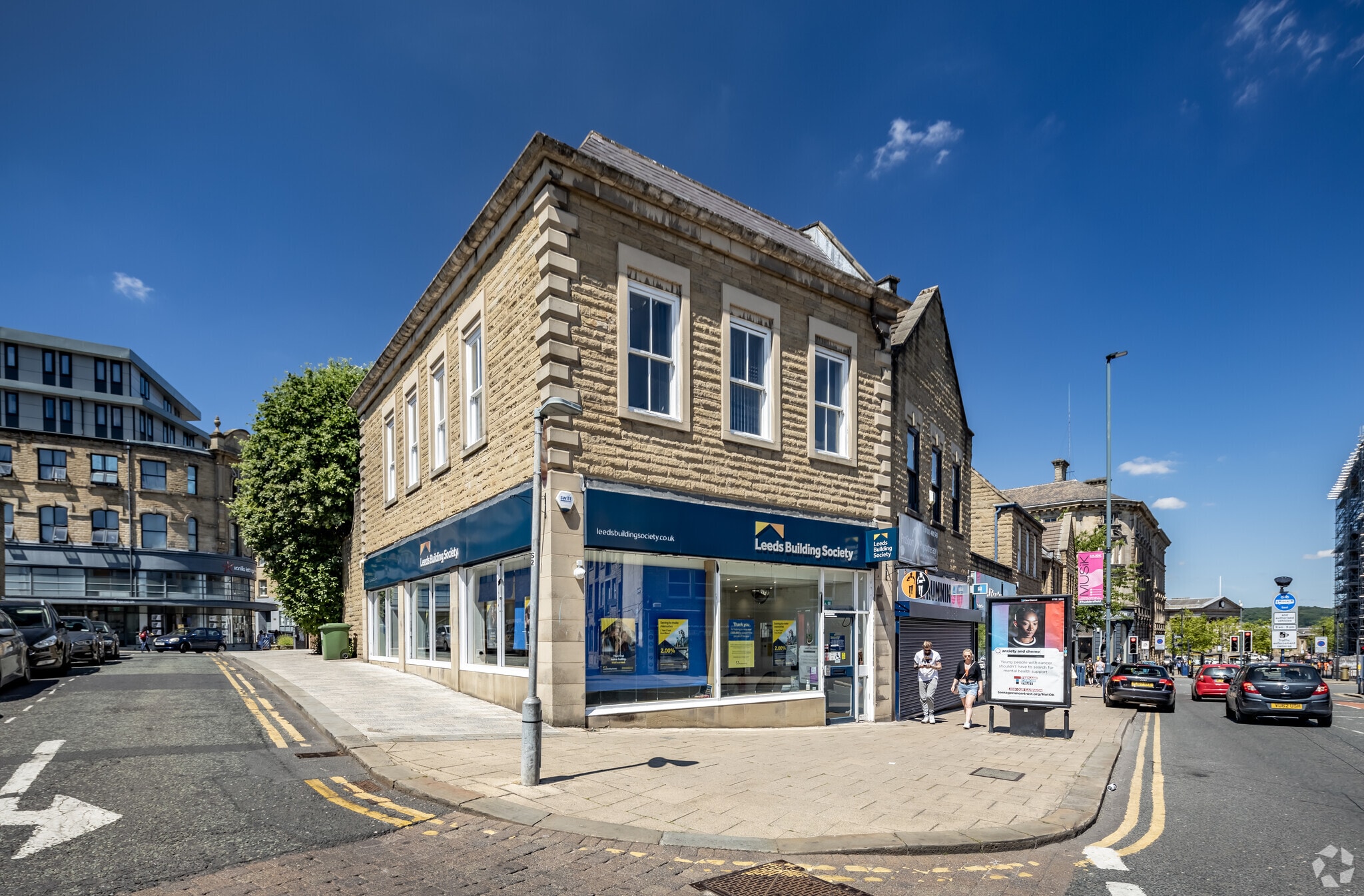 8 Market St, Huddersfield for sale Primary Photo- Image 1 of 1