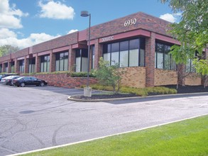 6935 Treeline Dr, Brecksville, OH for lease Building Photo- Image 1 of 6