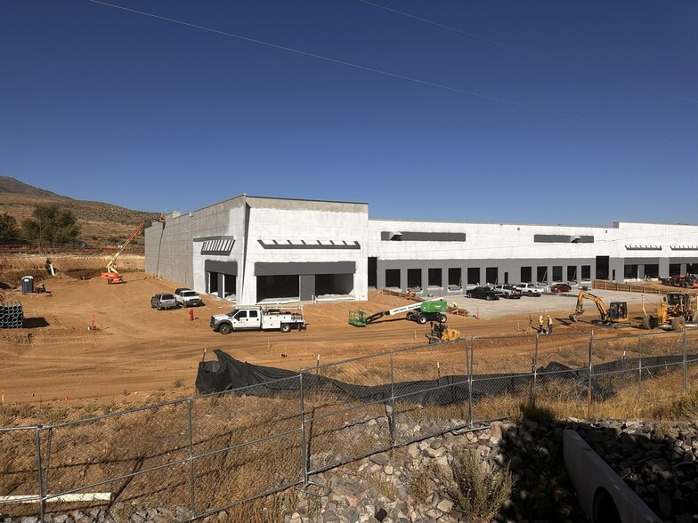 9835 N Virginia St, Reno, NV for lease - Building Photo - Image 3 of 6