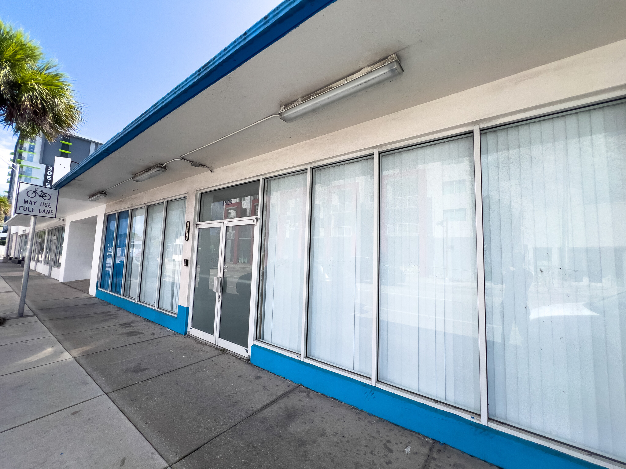 1524 NW 36th St, Miami, FL for lease Primary Photo- Image 1 of 15