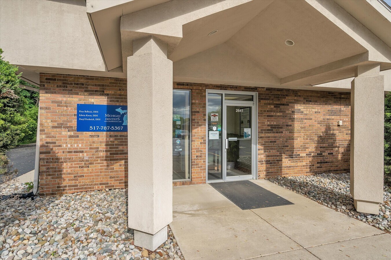 26392641 Shirley Dr, Jackson, MI 49201