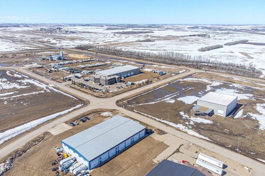 6926 66 St, Lloydminster, AB for sale - Building Photo - Image 1 of 5