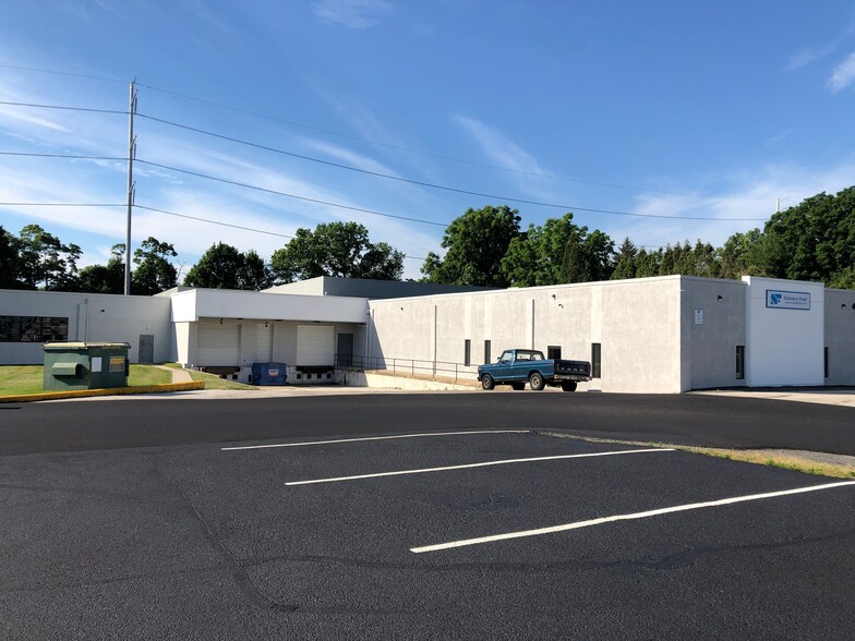 500 Pine St, Holmes, PA for lease - Building Photo - Image 1 of 34