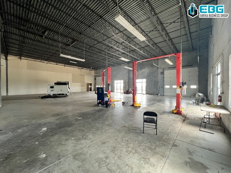 708 E Houston St, Anna, TX for lease - Interior Photo - Image 3 of 18