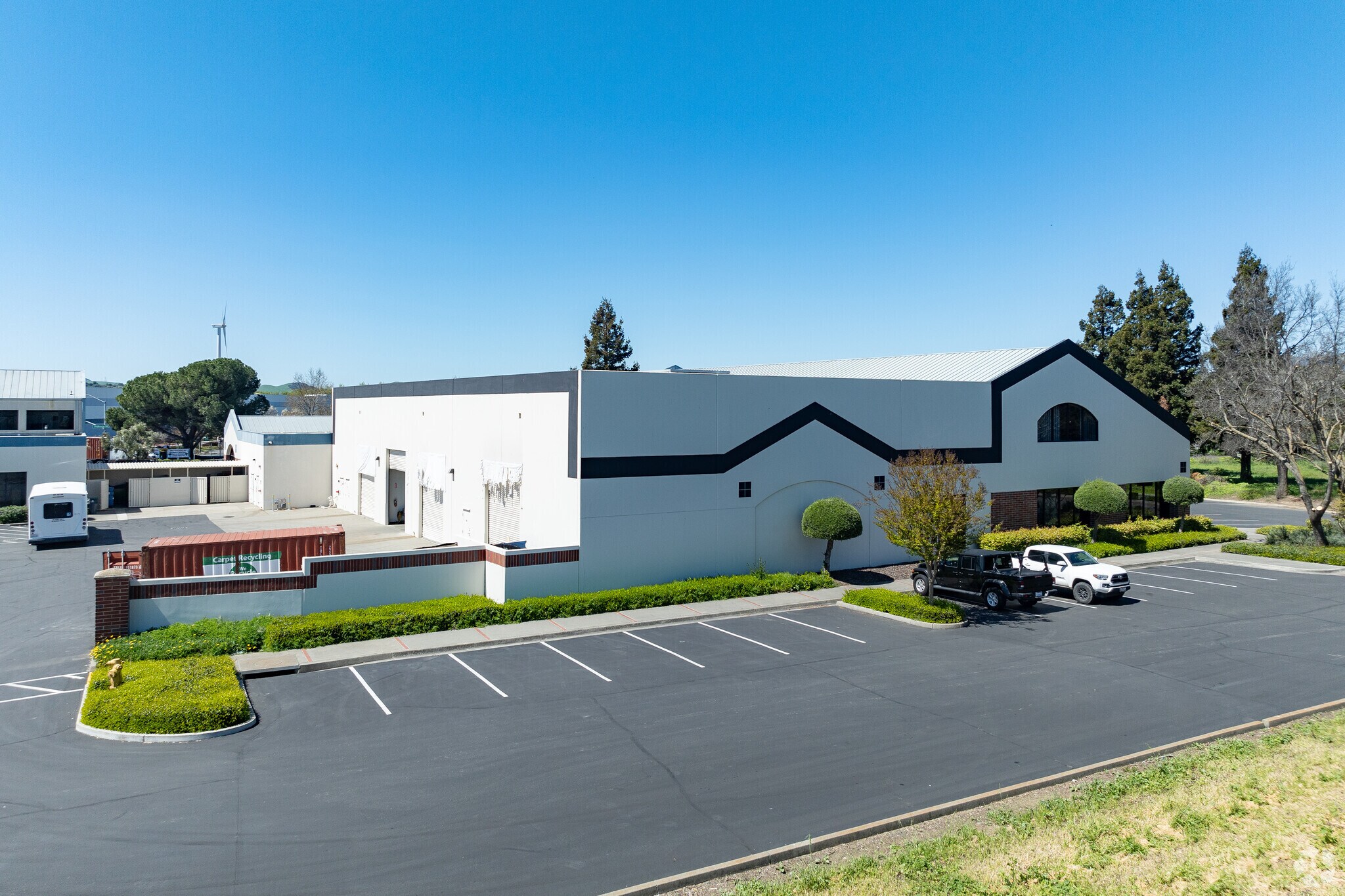 360 Chadbourne Rd, Fairfield, CA 94534 Office for Sale