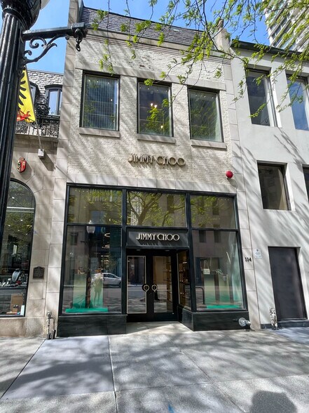 114 Oak St, Chicago, IL for lease - Building Photo - Image 2 of 4