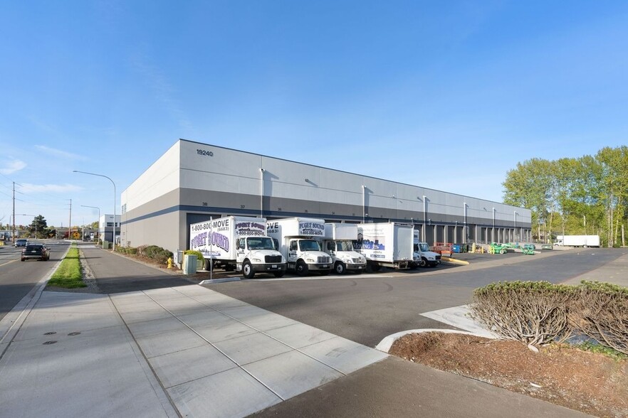 19240 Des Moines Memorial Dr, Seatac, WA for lease - Building Photo - Image 1 of 12