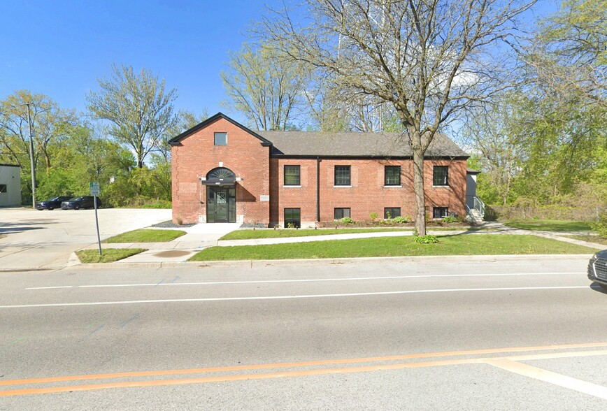 4121 N Wilson Dr, Milwaukee, WI for sale - Building Photo - Image 1 of 1