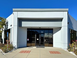 930-932 Hamlin Ct, Sunnyvale, CA for lease Building Photo- Image 2 of 5