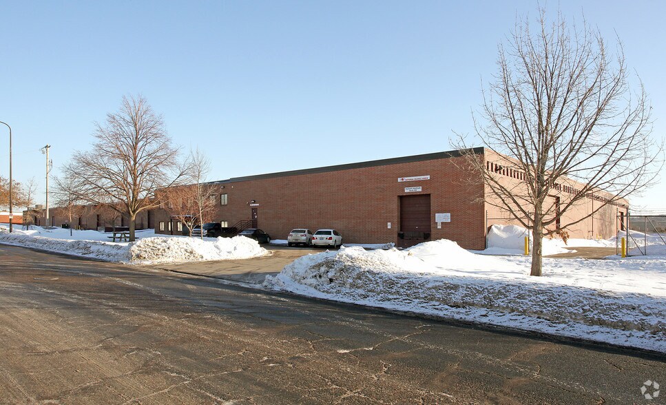130-150 Eva St, Saint Paul, MN for lease - Building Photo - Image 2 of 41