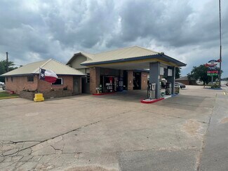 More details for 917 E Main St, Eagle Lake, TX - Retail for Lease