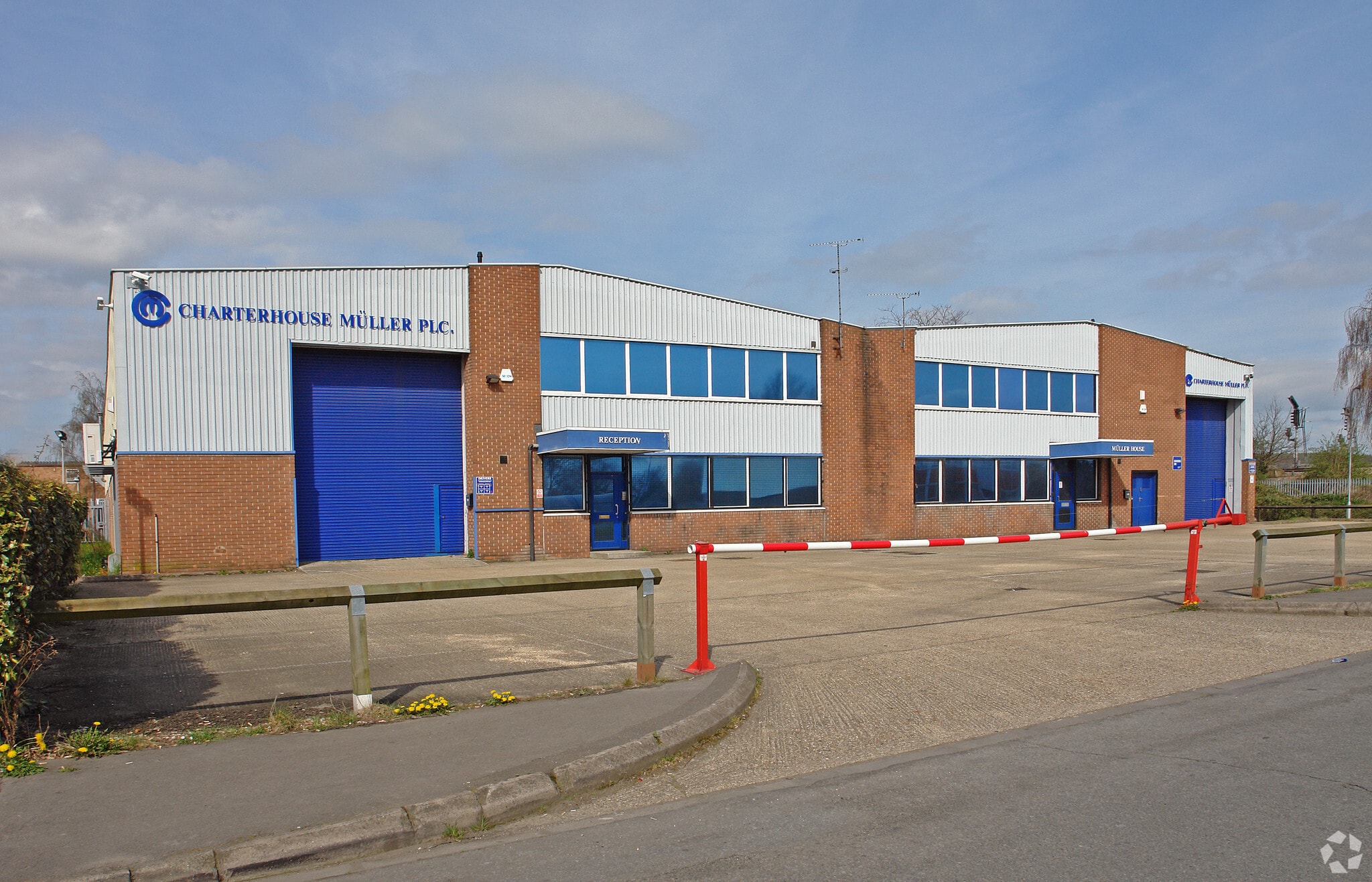 Little Johns Ln, Reading for sale Primary Photo- Image 1 of 1