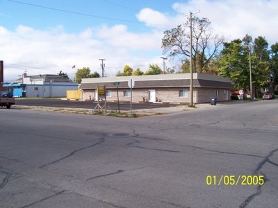 221 N Main St, Winchester, IN for lease - Primary Photo - Image 2 of 3