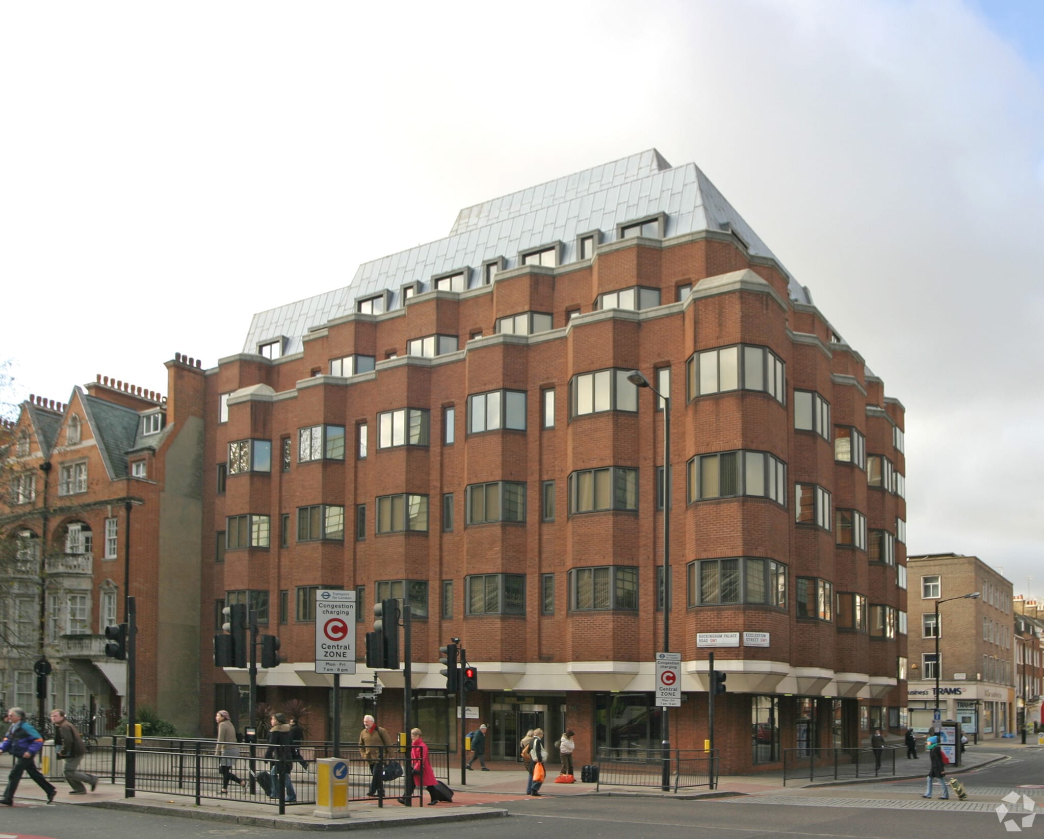 110 Buckingham Palace Rd, London for sale Primary Photo- Image 1 of 1