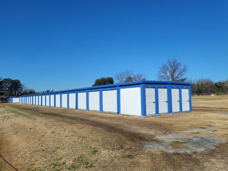 TriLink Storage Portfolio portfolio of 3 properties for sale on LoopNet.com - Building Photo - Image 2 of 11