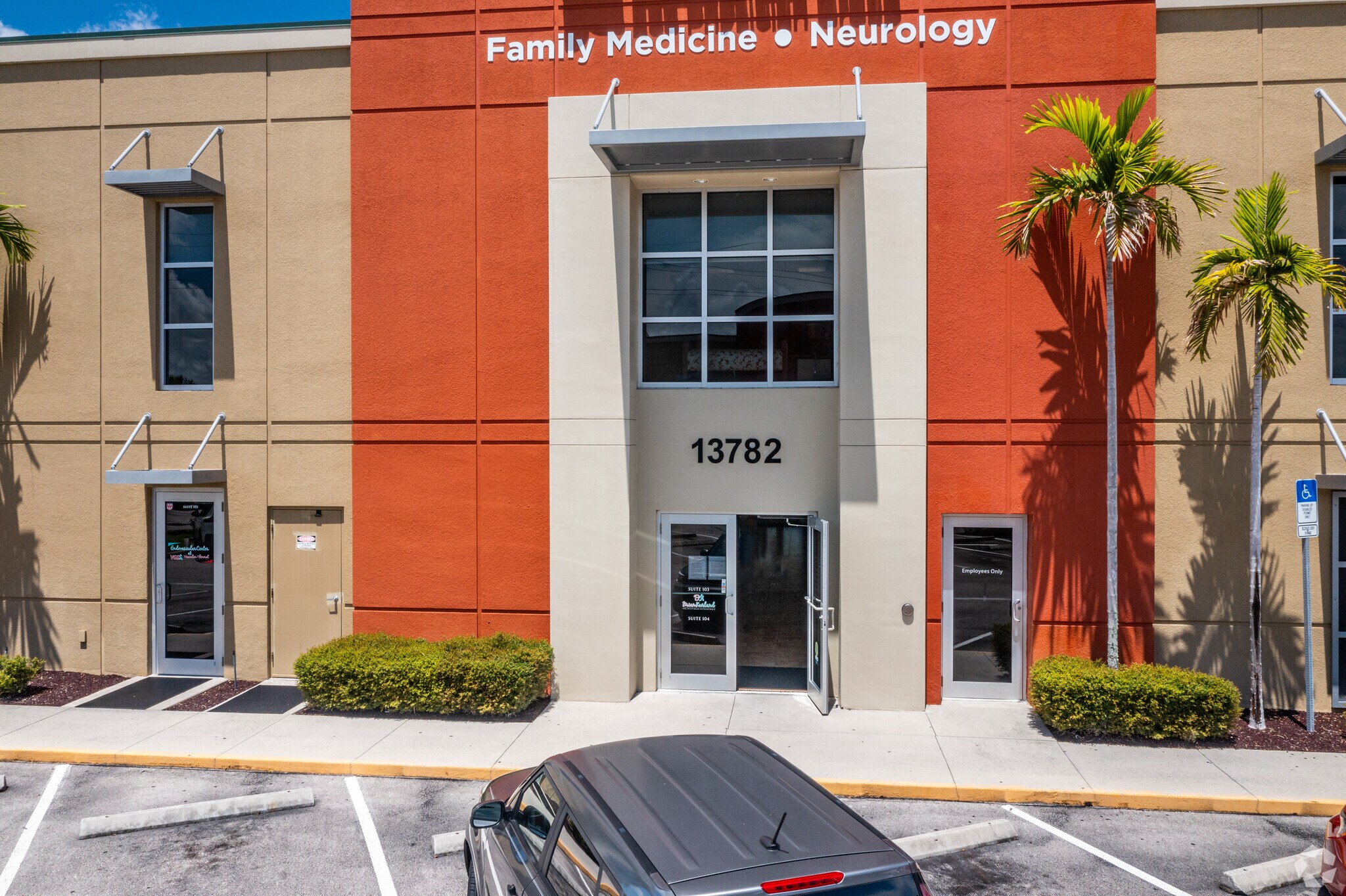 13782 Plantation Rd, Fort Myers, FL 33912 Building 1 & 4