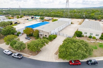 13403 Western Oak Dr, Helotes, TX for lease Interior Photo- Image 1 of 20