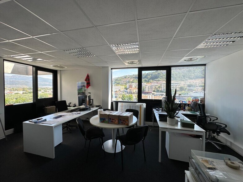 Office in Nice for lease - Building Photo - Image 1 of 13