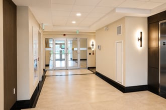35 Sunday Dr, Aurora, ON for lease Interior Photo- Image 2 of 13
