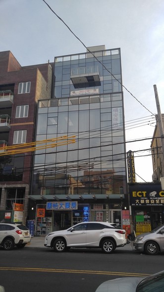 812 60th St, Brooklyn, NY for sale - Primary Photo - Image 1 of 1