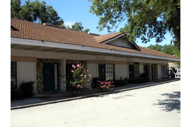 3551 42nd Ave S, Saint Petersburg, FL for lease - Primary Photo - Image 1 of 5