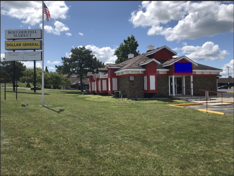 Boulder Hill Pass @ Rt 25, Montgomery, IL for lease - Building Photo - Image 3 of 4