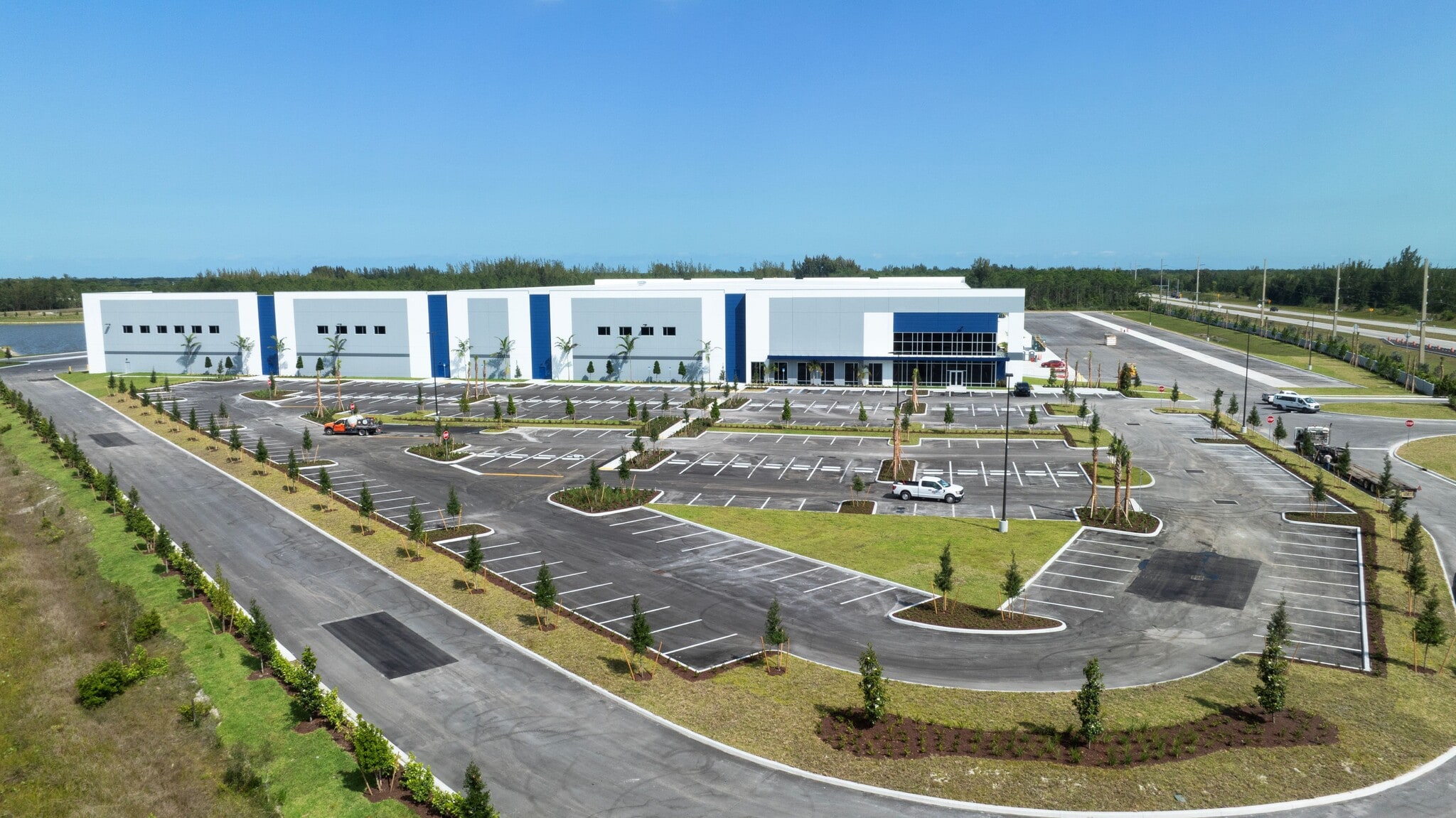 15500 Venture Way, Jupiter, FL 33478 Beeline Logistics Center