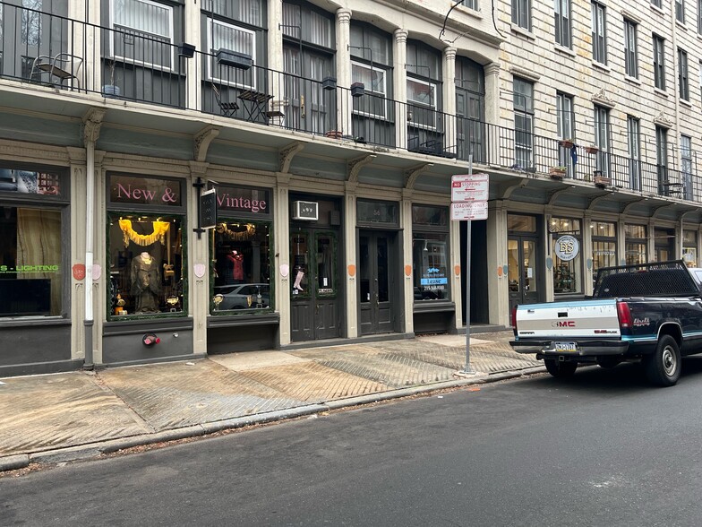 304 Arch St, Philadelphia, PA for lease - Building Photo - Image 1 of 13