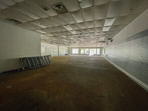 1145-1167 N Colony Rd, Wallingford, CT for lease Interior Photo- Image 2 of 3