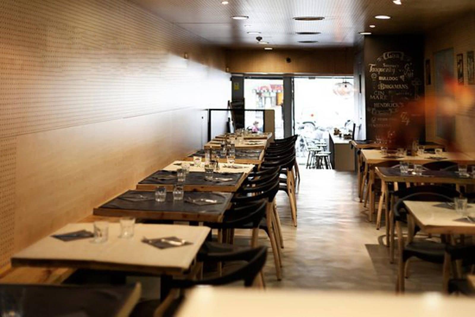 Retail in Barcelona, Barcelona for lease Interior Photo- Image 1 of 5