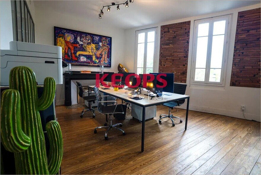 Office in Toulouse for lease - Interior Photo - Image 3 of 12