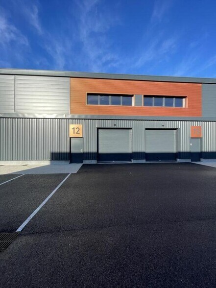 Flex in Aoste for sale - Building Photo - Image 3 of 8
