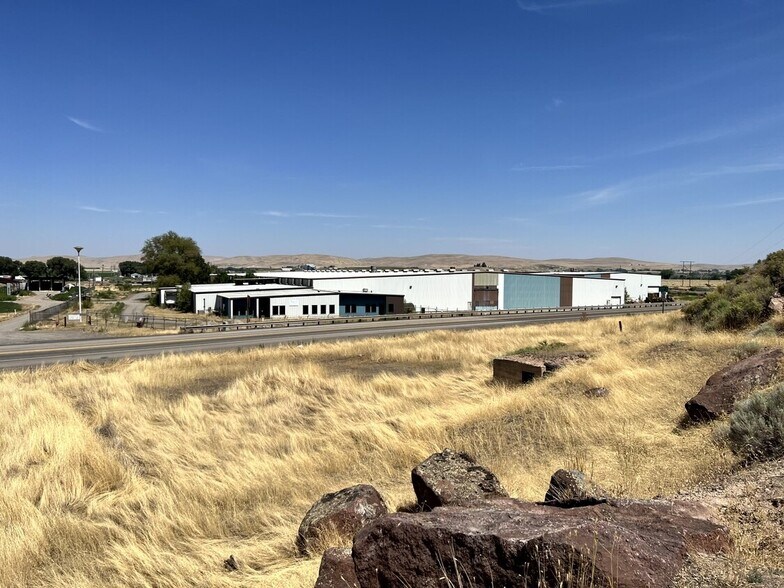 1000 Washington St E, Vale, OR for sale - Primary Photo - Image 1 of 31