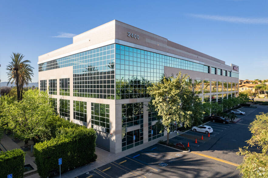 2400 Empire Ave, Burbank, CA for lease - Building Photo - Image 1 of 15