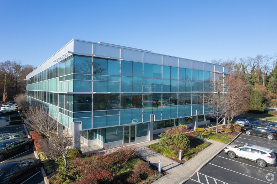 50 Monument Rd, Bala Cynwyd, PA for lease - Building Photo - Image 2 of 5