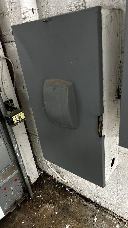 16 Brooklyn Ave, Massapequa, NY 11758 Industrial for Lease