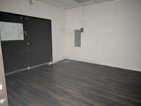 2741 E Belt Line Rd, Carrollton, TX for lease Interior Photo- Image 1 of 3