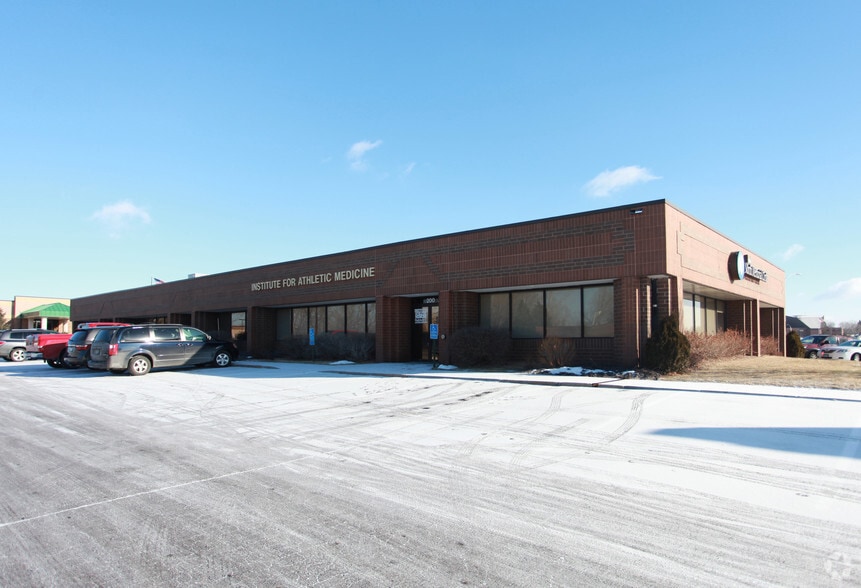 9750 Rockford Rd, Plymouth, MN for sale - Building Photo - Image 2 of 2