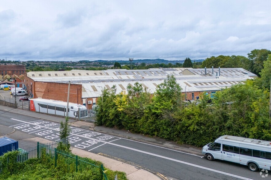 Rufford Rd, Stourbridge for lease - Building Photo - Image 3 of 5