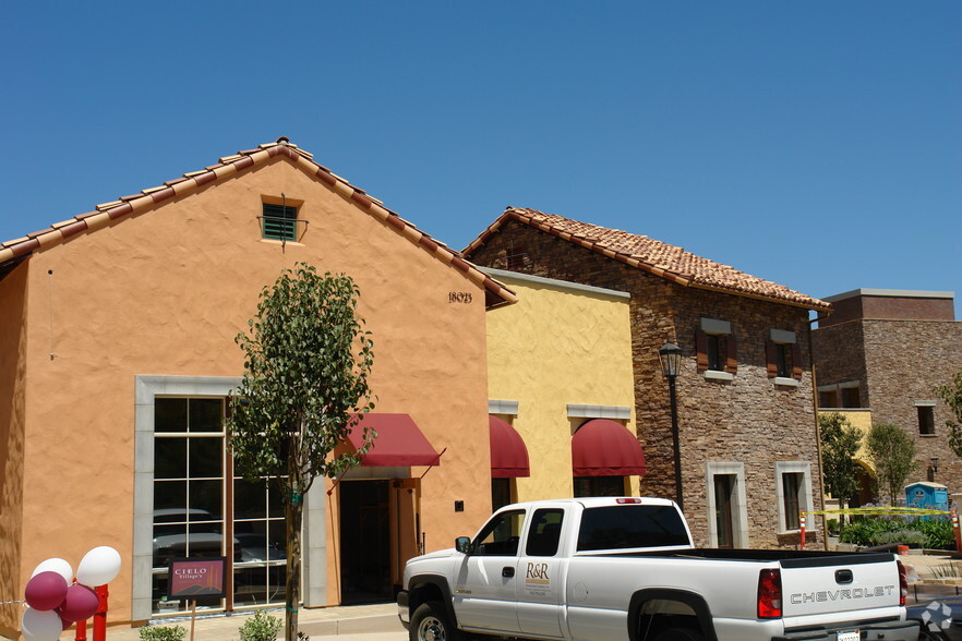 Del Dios Hwy, Rancho Santa Fe, CA for lease - Building Photo - Image 2 of 6