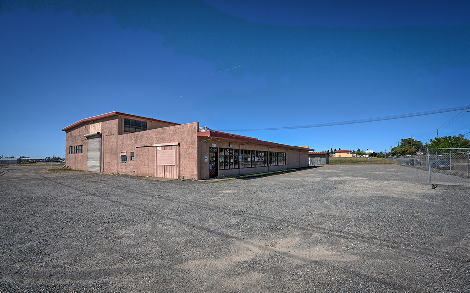 205 Kimball Rd, Red Bluff, CA for lease - Building Photo - Image 3 of 29