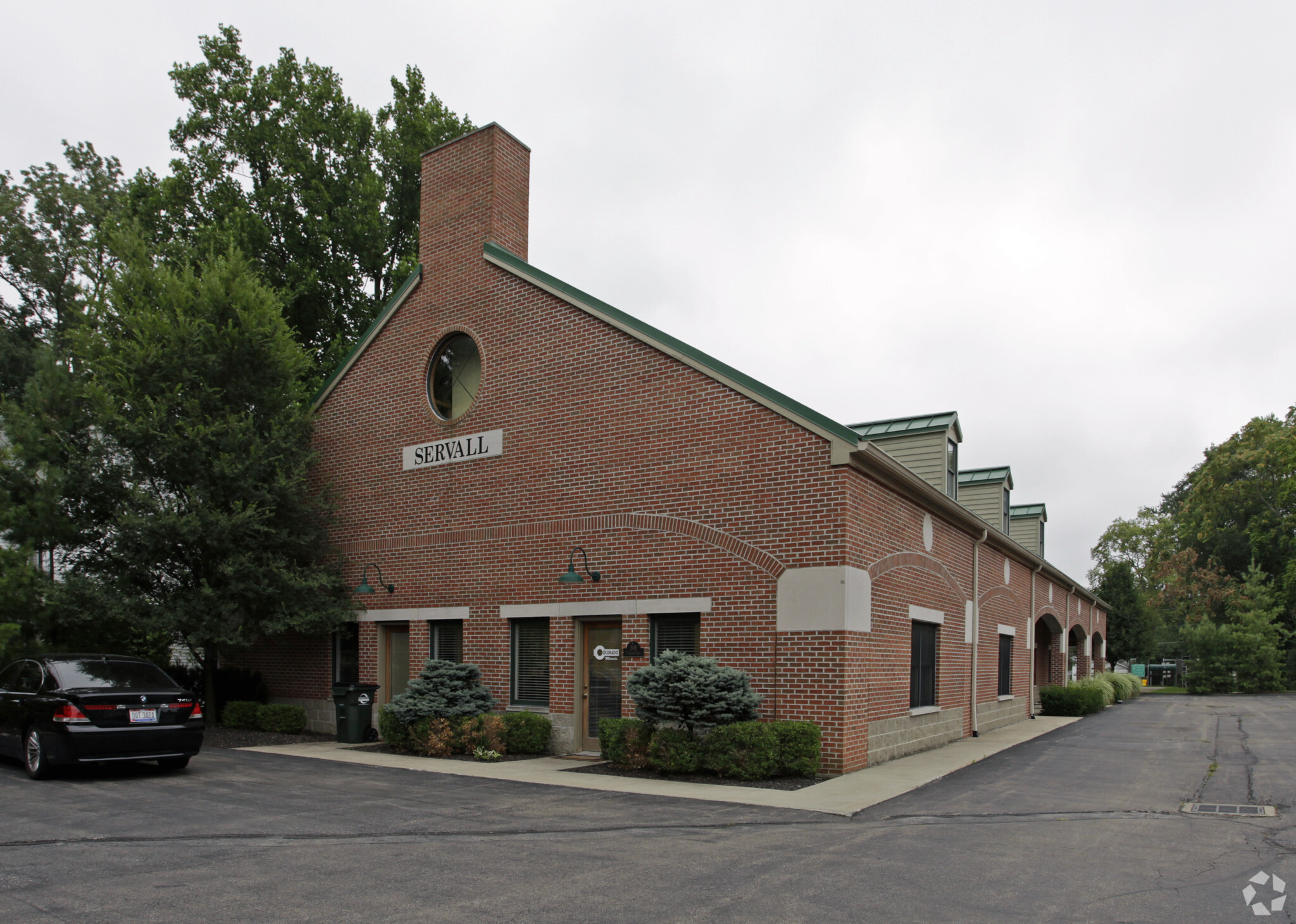 309 E Sharon Rd, Cincinnati, OH for lease Primary Photo- Image 1 of 32