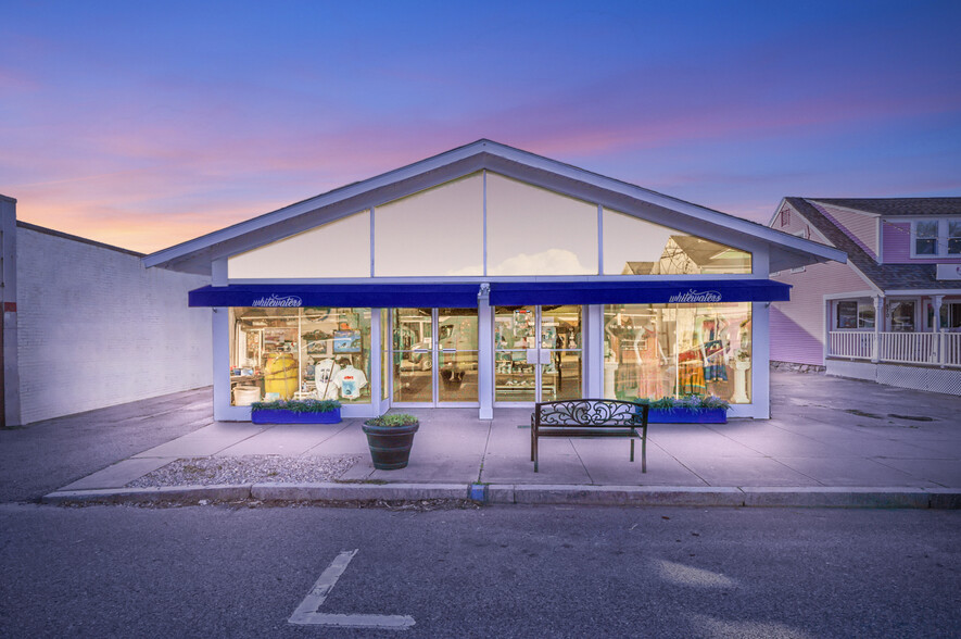 574 Main St, Hyannis, MA for sale - Building Photo - Image 1 of 41
