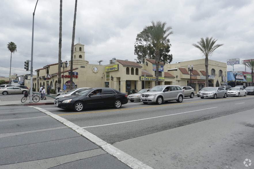4509-4521 E Whittier Blvd, Los Angeles, CA for lease - Primary Photo - Image 3 of 3