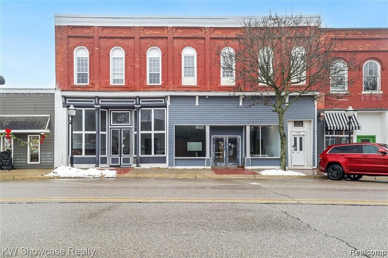 112 E Main St, Vernon, MI for lease Interior Photo- Image 1 of 2