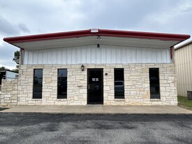 5425 W Oak St, Palestine TX - Warehouse